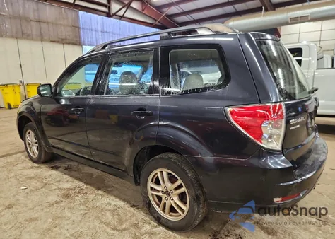 2010 Subaru Forester Xs z USA, uszkodzony, nr VIN JF2SH6BC6AH915080